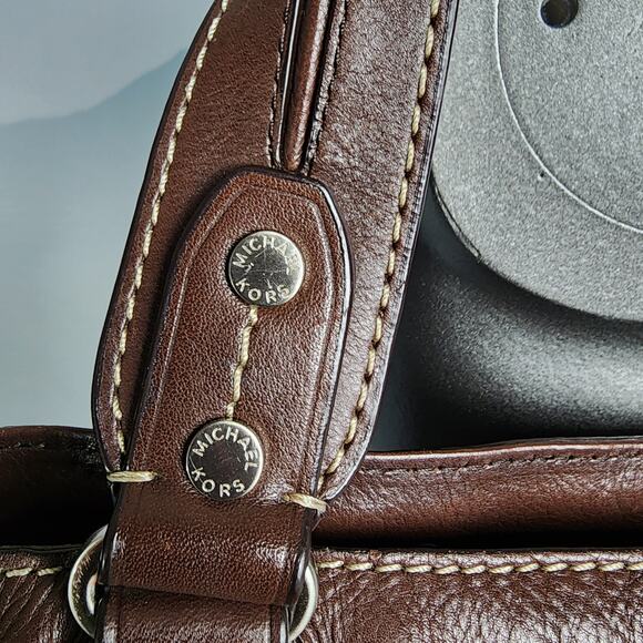 Michael Kors Uptown Astor Leather Studded Weekender Bag (XL) - Picture 3 of 10